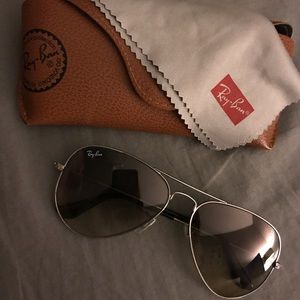 Ray ban aviators with silver frame